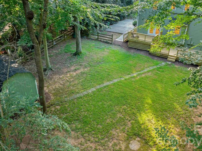 6316 Grove Park Boulevard, Charlotte, NC 28215.  MLS# CAR4415674, YatesRealty ID 46195. 