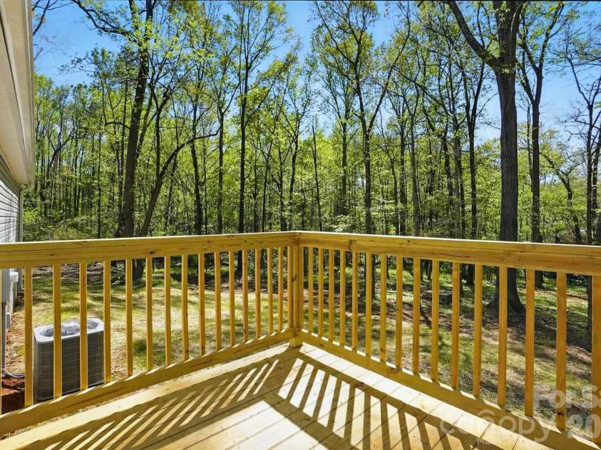 110 Matthew Drive, Kings Mountain, NC 28086.  MLS# CAR4415833, YatesRealty ID 46196. 