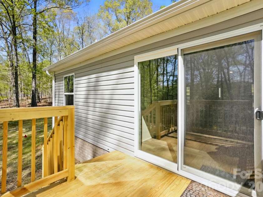 110 Matthew Drive, Kings Mountain, NC 28086.  MLS# CAR4415833, YatesRealty ID 46196. Back Deck