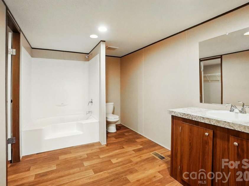 110 Matthew Drive, Kings Mountain, NC 28086.  MLS# CAR4415833, YatesRealty ID 46196. Primary Bathroom