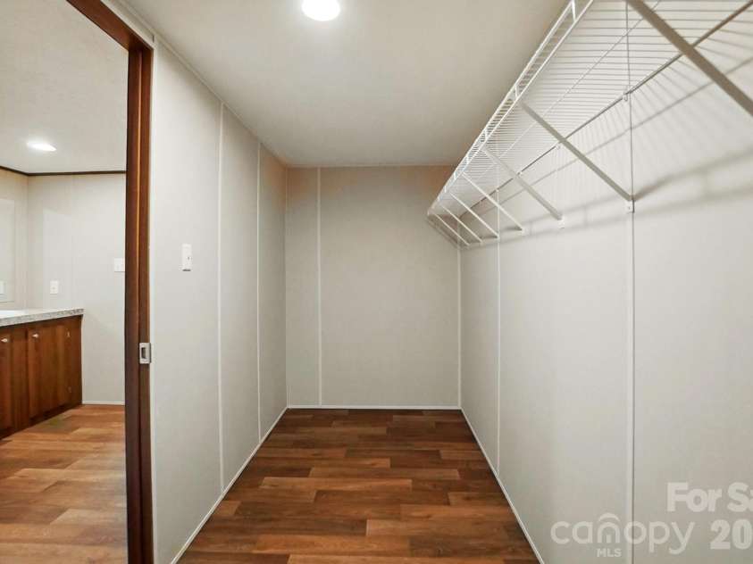 110 Matthew Drive, Kings Mountain, NC 28086.  MLS# CAR4415833, YatesRealty ID 46196. Walk-in Closet