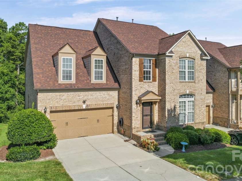 2246 Donnington Lane, Concord, NC 28027.  MLS# CAR4415770, YatesRealty ID 46197. 