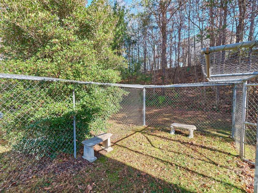2625 Stratford Lake Road, Winston Salem, NC 27103.  MLS# CAR4327195, YatesRealty ID 462. 
