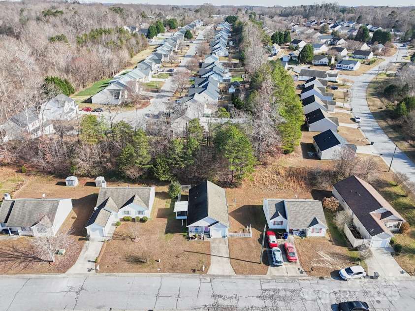 2625 Stratford Lake Road, Winston Salem, NC 27103.  MLS# CAR4327195, YatesRealty ID 462. 