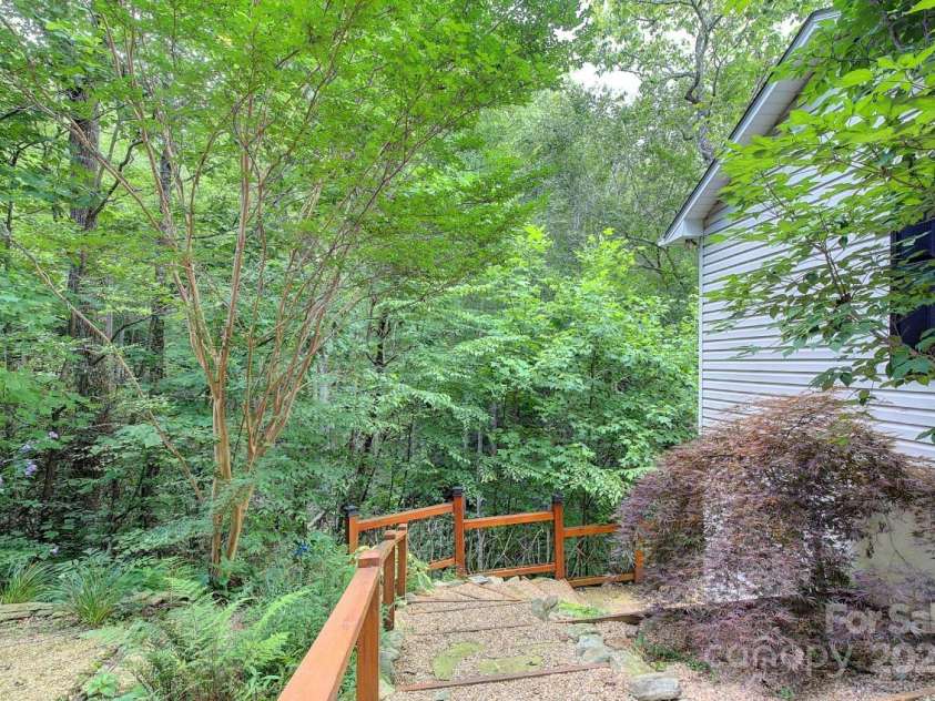 554 Pisgah Forest Drive, Pisgah Forest, NC 28768.  MLS# CAR4280084, YatesRealty ID 462. 