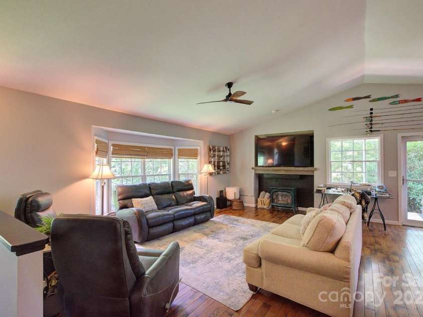 554 Pisgah Forest Drive, Pisgah Forest, NC 28768.  MLS# CAR4280084, YatesRealty ID 462. 