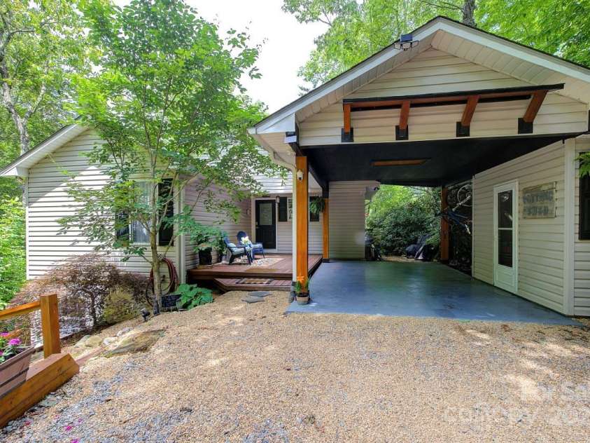 554 Pisgah Forest Drive, Pisgah Forest, NC 28768.  MLS# CAR4280084, YatesRealty ID 462. 