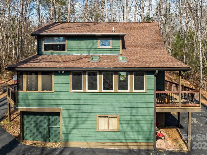 511 Gilreath Loop, Mills River, NC 28759.  MLS# CAR4218219, YatesRealty ID 4620. 
