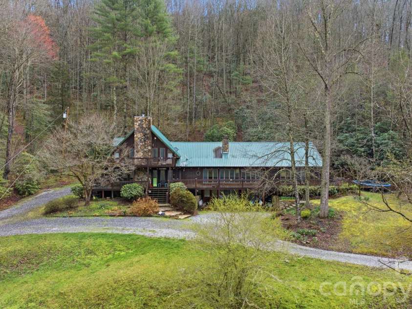 652 Shepherds Creek Road, Robbinsville, NC 28771.  MLS# CAR4358590, YatesRealty ID 4620. 