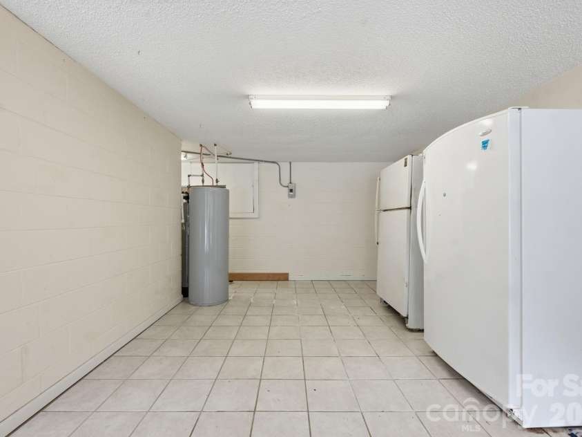 652 Shepherds Creek Road, Robbinsville, NC 28771.  MLS# CAR4358590, YatesRealty ID 4620. 