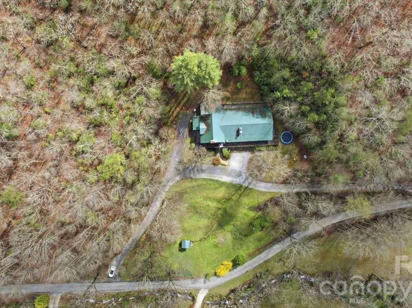 652 Shepherds Creek Road, Robbinsville, NC 28771.  MLS# CAR4358590, YatesRealty ID 4620. 