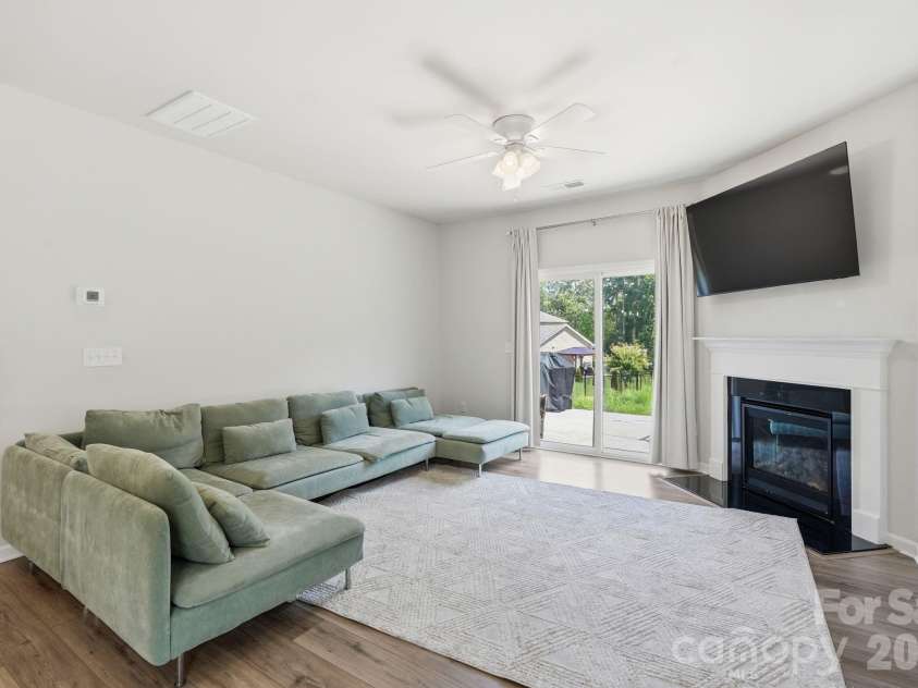 4681 Maiden Creek Way, Maiden, NC 28650.  MLS# CAR4416471, YatesRealty ID 46201. 