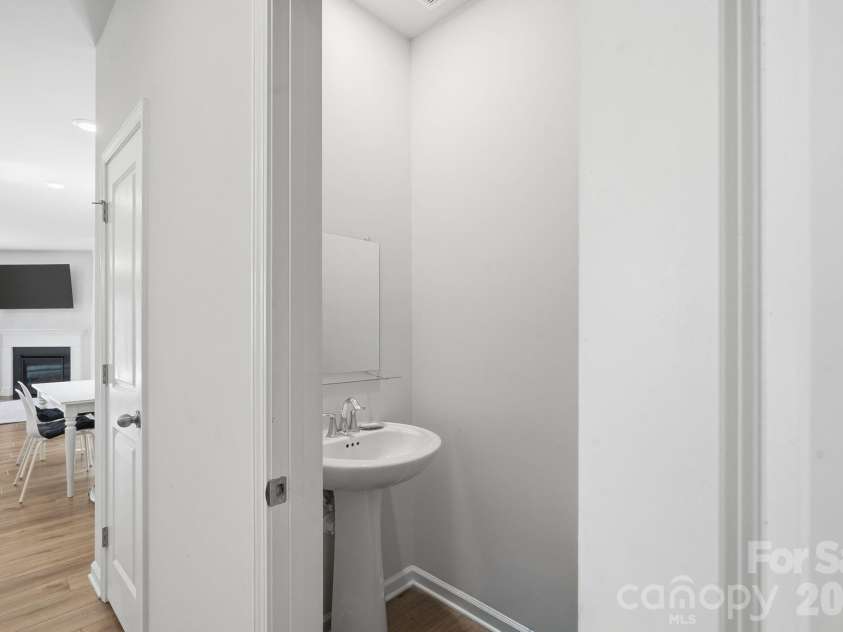 4681 Maiden Creek Way, Maiden, NC 28650.  MLS# CAR4416471, YatesRealty ID 46201. Half Bath