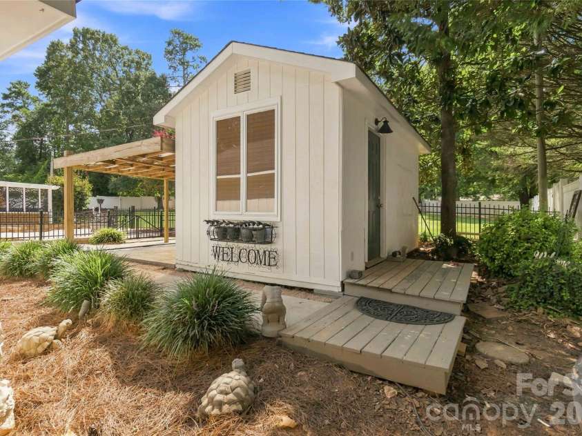 5417 Lebanon Road, Mint Hill, NC 28227.  MLS# CAR4413798, YatesRealty ID 46202. 