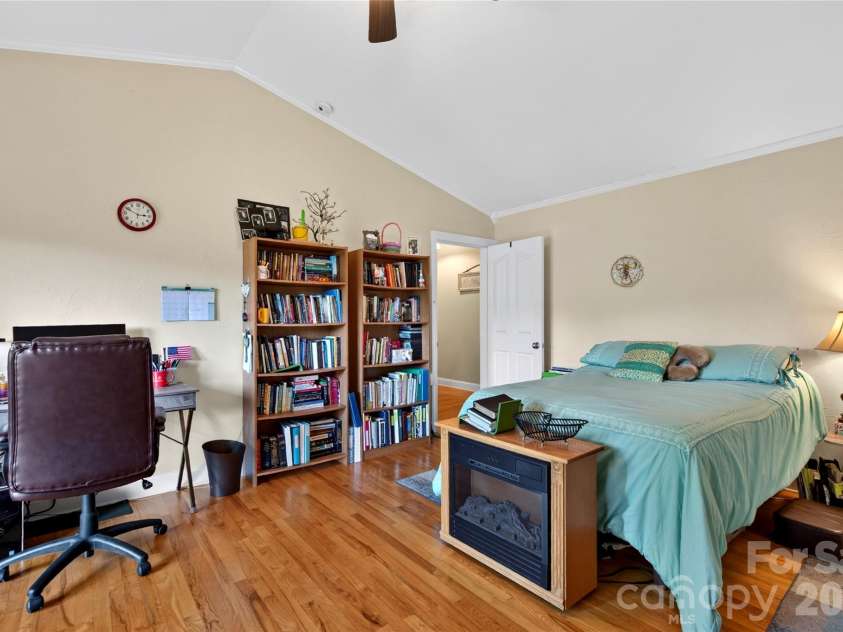 719 April Park, Waynesville, NC 28786.  MLS# CAR4414470, YatesRealty ID 46204. 