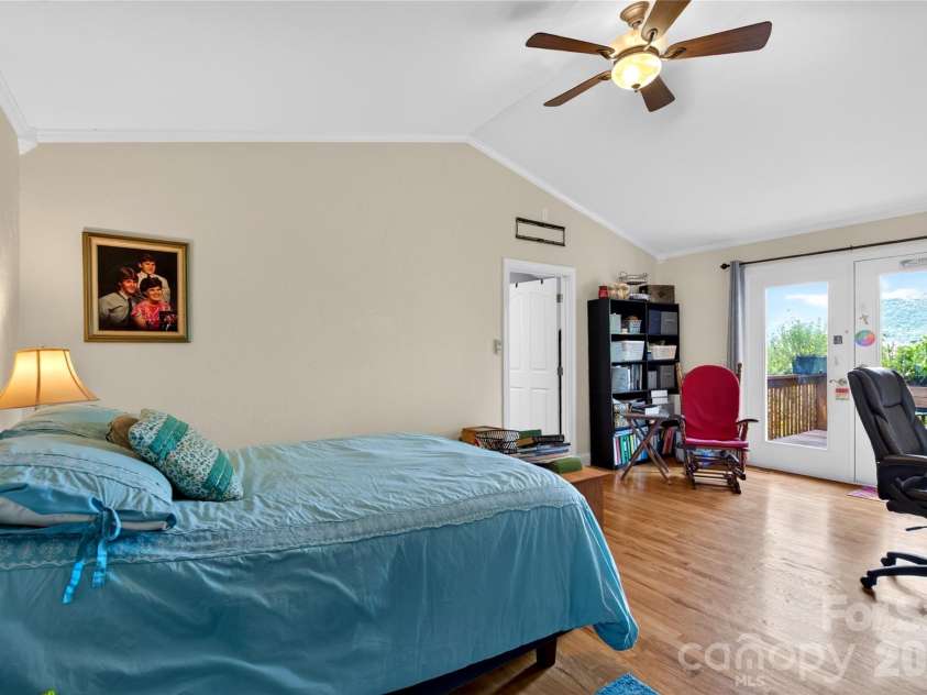 719 April Park, Waynesville, NC 28786.  MLS# CAR4414470, YatesRealty ID 46204. 
