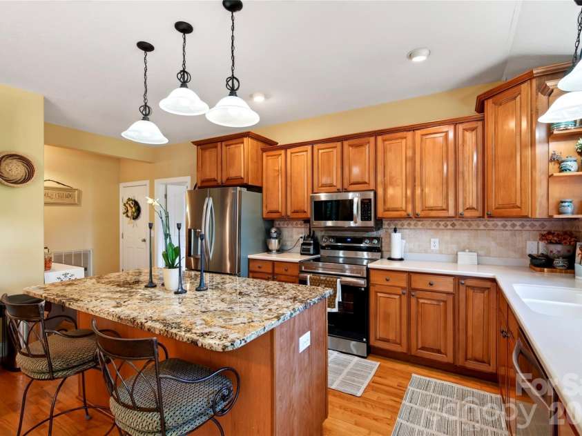 719 April Park, Waynesville, NC 28786.  MLS# CAR4414470, YatesRealty ID 46204. 