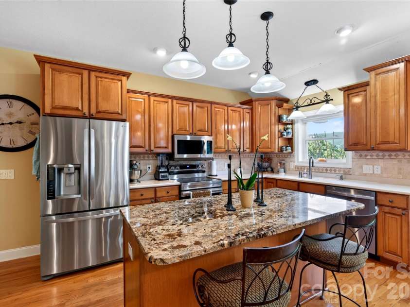719 April Park, Waynesville, NC 28786.  MLS# CAR4414470, YatesRealty ID 46204. 