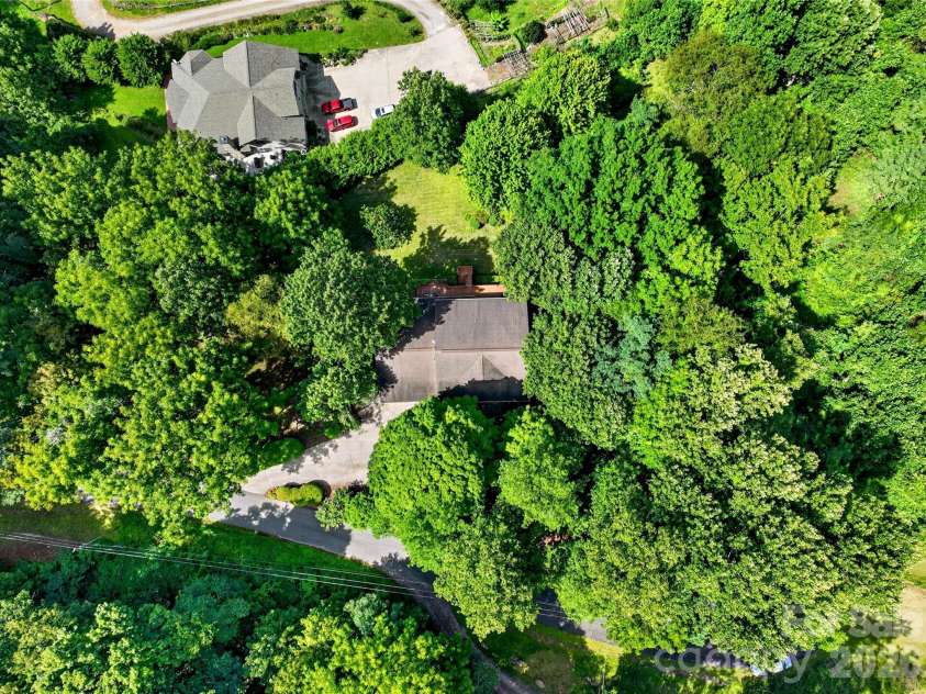 719 April Park, Waynesville, NC 28786.  MLS# CAR4414470, YatesRealty ID 46204. 
