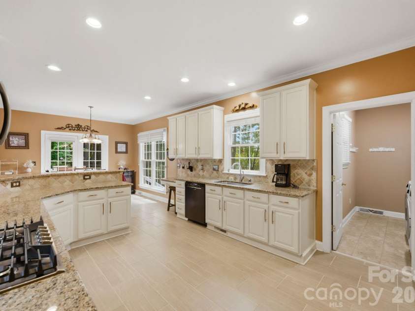 8027 Silver Jade Lane, Denver, NC 28037.  MLS# CAR4414727, YatesRealty ID 46206. 