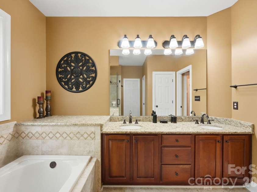 8027 Silver Jade Lane, Denver, NC 28037.  MLS# CAR4414727, YatesRealty ID 46206. 