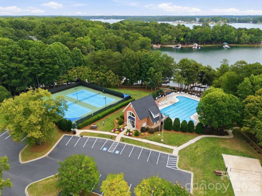 8027 Silver Jade Lane, Denver, NC 28037.  MLS# CAR4414727, YatesRealty ID 46206. 