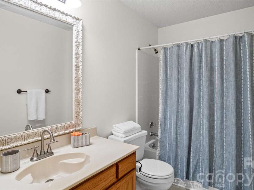 235 Withershinn Drive, Charlotte, NC 28262.  MLS# CAR4414548, YatesRealty ID 46207. Full secondary bath