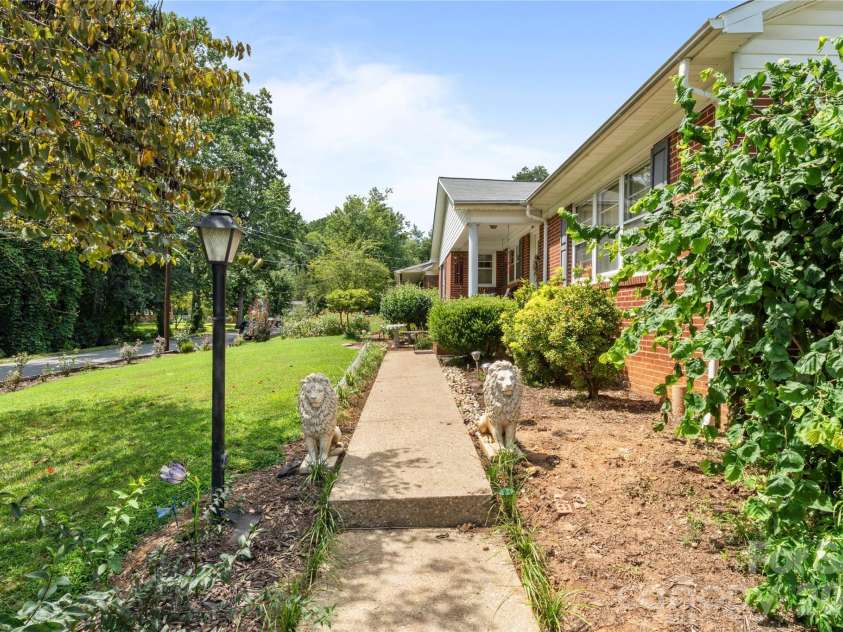 308 Taubrook Place, Lenoir, NC 28645.  MLS# CAR4358629, YatesRealty ID 4621. 