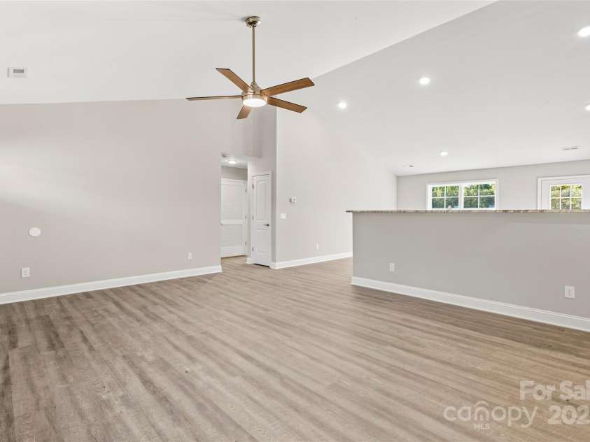 6015 Zoo Parkway, Asheboro, NC 27205.  MLS# CAR4308041, YatesRealty ID 4621. 