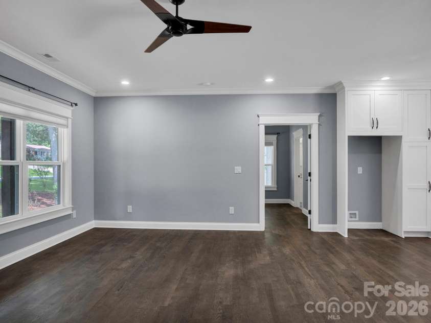 216 Paradise Drive, Belmont, NC 28012.  MLS# CAR4414732, YatesRealty ID 46211. 