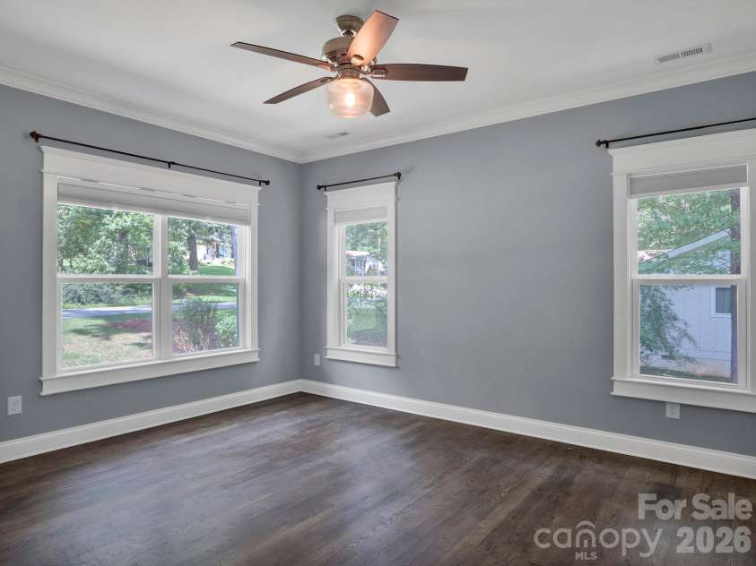 216 Paradise Drive, Belmont, NC 28012.  MLS# CAR4414732, YatesRealty ID 46211. 