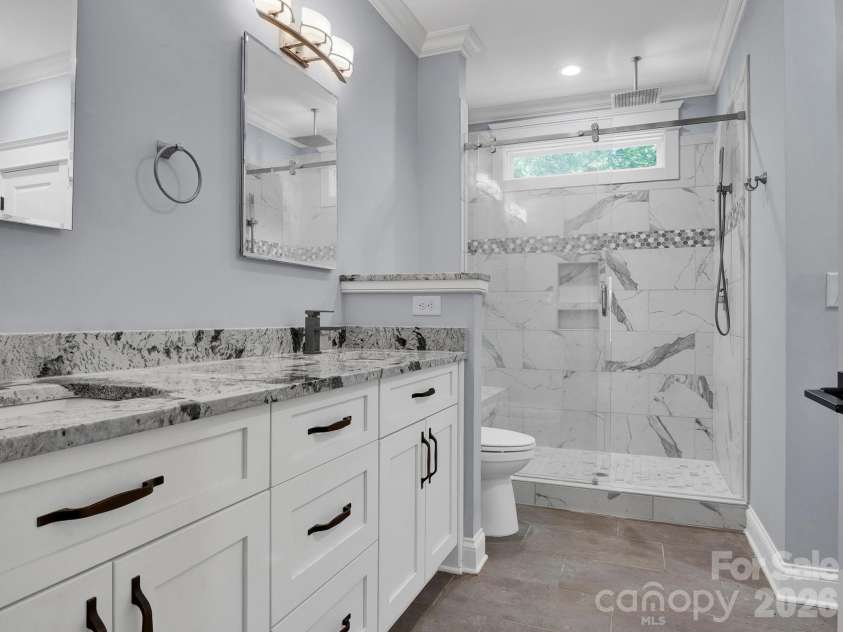 216 Paradise Drive, Belmont, NC 28012.  MLS# CAR4414732, YatesRealty ID 46211. 