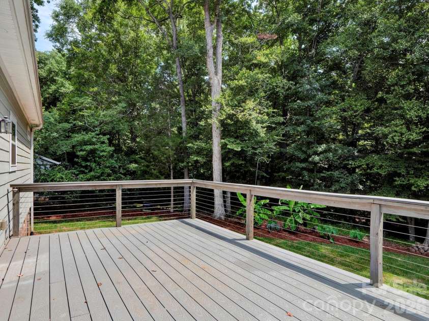 216 Paradise Drive, Belmont, NC 28012.  MLS# CAR4414732, YatesRealty ID 46211. 