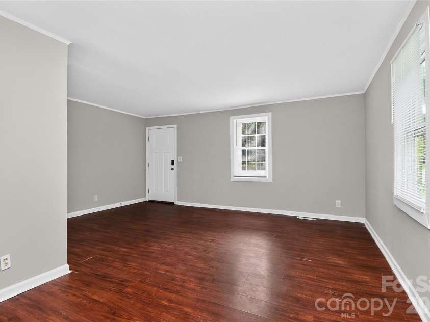 2341 Arden Street, Charlotte, NC 28206.  MLS# CAR4415015, YatesRealty ID 46214. 
