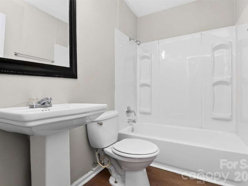 2341 Arden Street, Charlotte, NC 28206.  MLS# CAR4415015, YatesRealty ID 46214. 