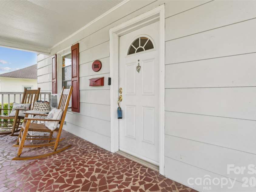 706 Main Street, Clover, SC 29710.  MLS# CAR4415471, YatesRealty ID 46216. 