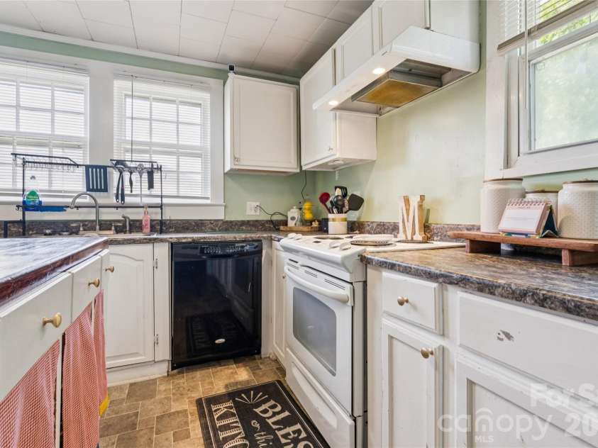 706 Main Street, Clover, SC 29710.  MLS# CAR4415471, YatesRealty ID 46216. 