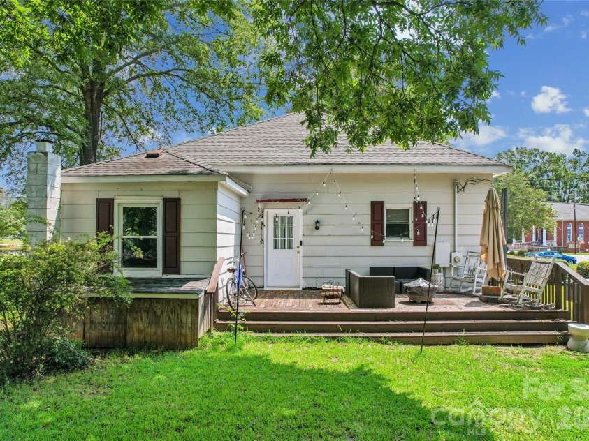 706 Main Street, Clover, SC 29710.  MLS# CAR4415471, YatesRealty ID 46216. 