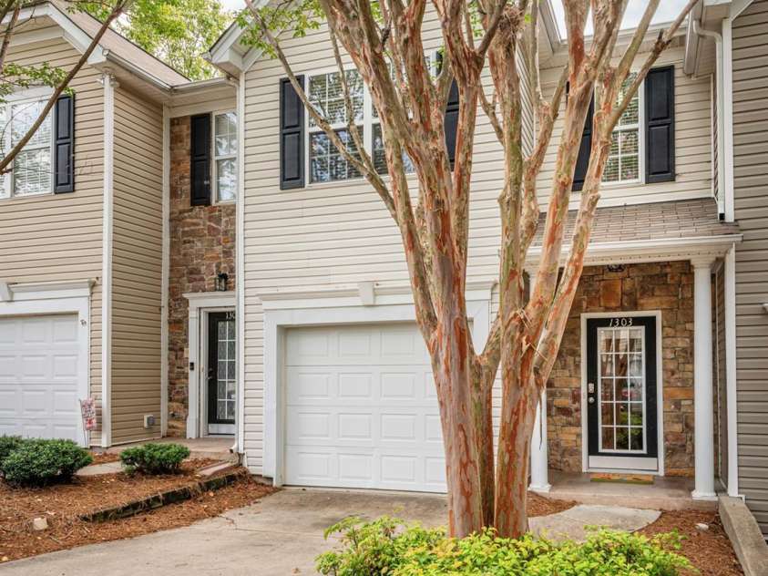 1303 Smokey Quartz Lane, Fort Mill, SC 29708.  MLS# CAR4415147, YatesRealty ID 46218. 