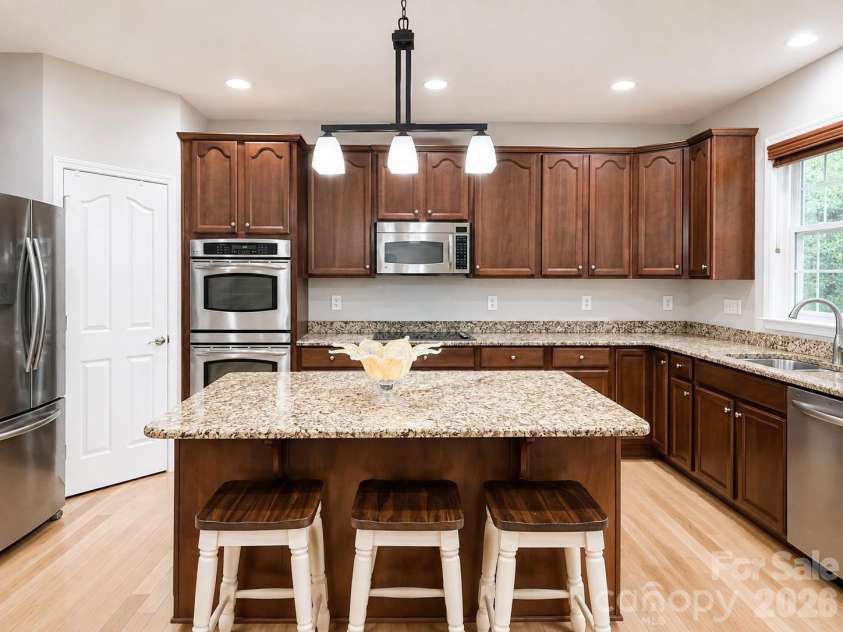 1260 Brough Hall Drive, Waxhaw, NC 28173.  MLS# CAR4410350, YatesRealty ID 46219. 