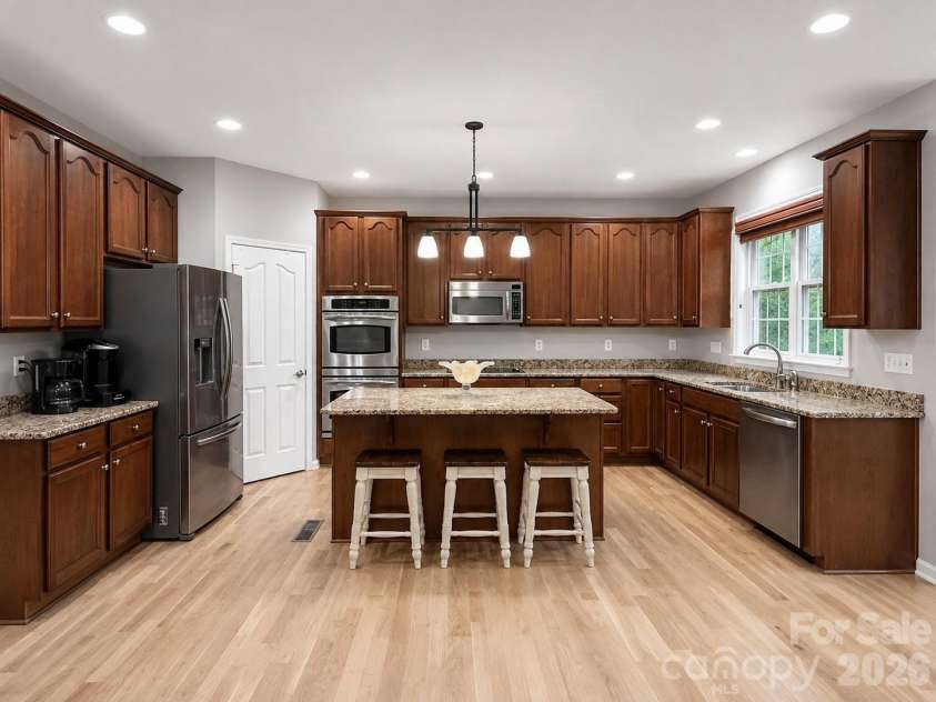 1260 Brough Hall Drive, Waxhaw, NC 28173.  MLS# CAR4410350, YatesRealty ID 46219. 