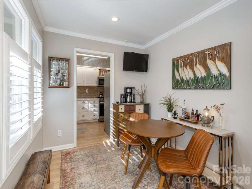 128 Camellia Way, Hendersonville, NC 28739.  MLS# CAR4333038, YatesRealty ID 4622. 