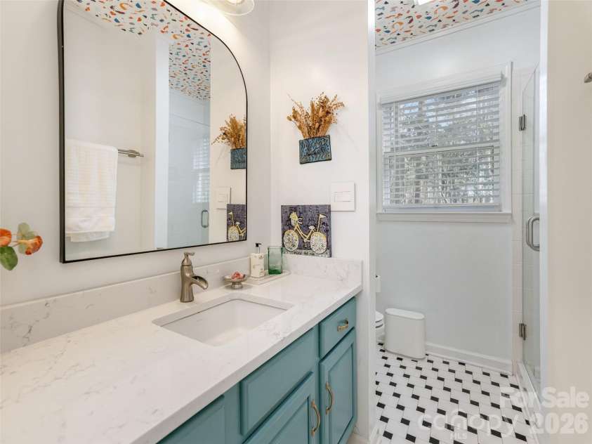 128 Camellia Way, Hendersonville, NC 28739.  MLS# CAR4333038, YatesRealty ID 4622. 