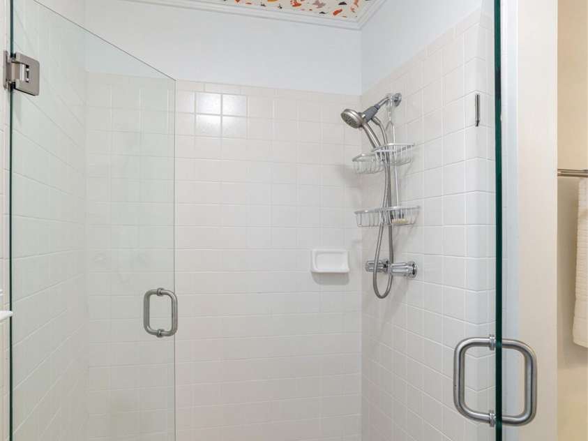 128 Camellia Way, Hendersonville, NC 28739.  MLS# CAR4333038, YatesRealty ID 4622. 