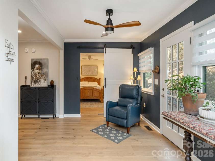 128 Camellia Way, Hendersonville, NC 28739.  MLS# CAR4333038, YatesRealty ID 4622. 