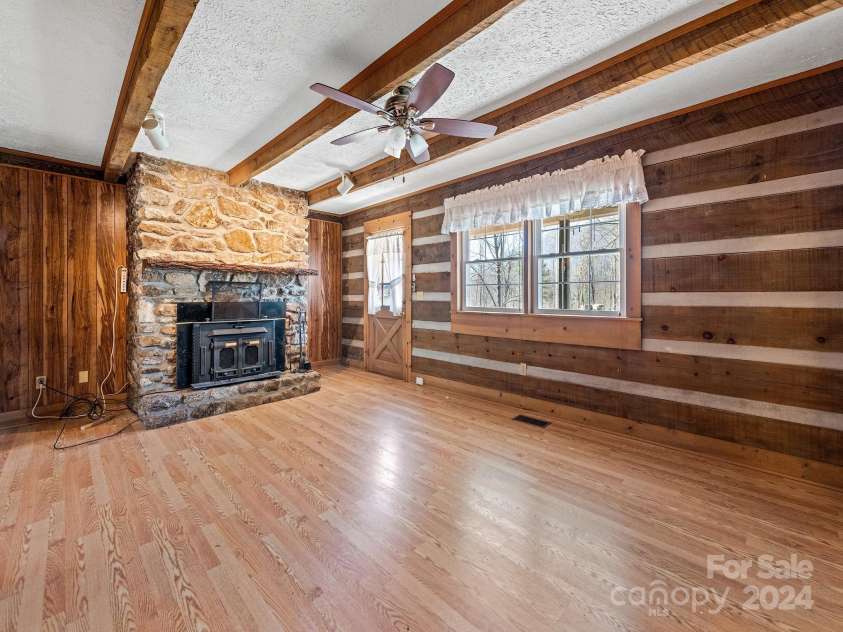 153 Forest Hill Road, Waynesville, NC 28785.  MLS# CAR4145154, YatesRealty ID 4622. 