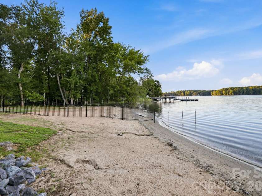 2183 Mingus Lane, York, SC 29745.  MLS# CAR4404734, YatesRealty ID 46221. 