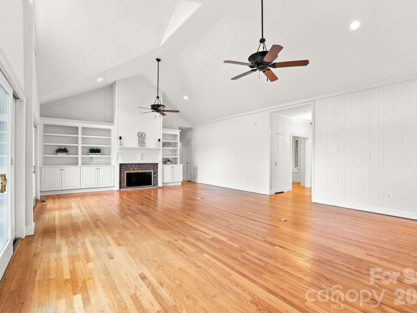 2183 Mingus Lane, York, SC 29745.  MLS# CAR4404734, YatesRealty ID 46221. 