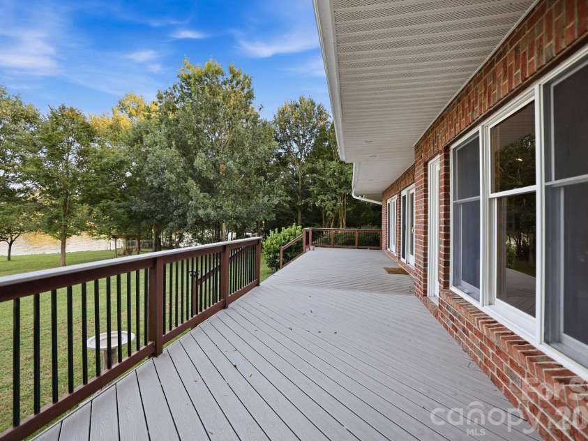 2183 Mingus Lane, York, SC 29745.  MLS# CAR4404734, YatesRealty ID 46221. 