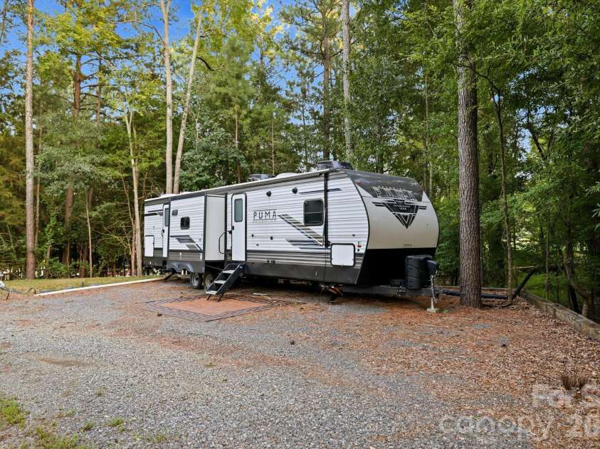 2183 Mingus Lane, York, SC 29745.  MLS# CAR4404734, YatesRealty ID 46221. 